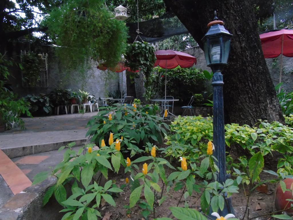 Hostal Casa Vieja Chiquimula Exterior photo